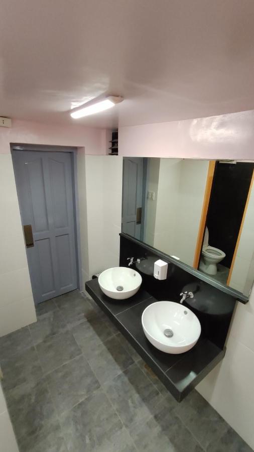 Nomad'S Hub - Best Value Co-Living Hostel Cebu Exterior foto